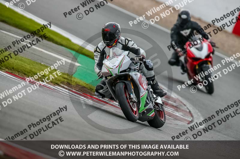 PJ Motorsport Photography;donington no limits trackday;donington park photographs;donington trackday photographs;no limits trackdays;peter wileman photography;trackday digital images;trackday photos